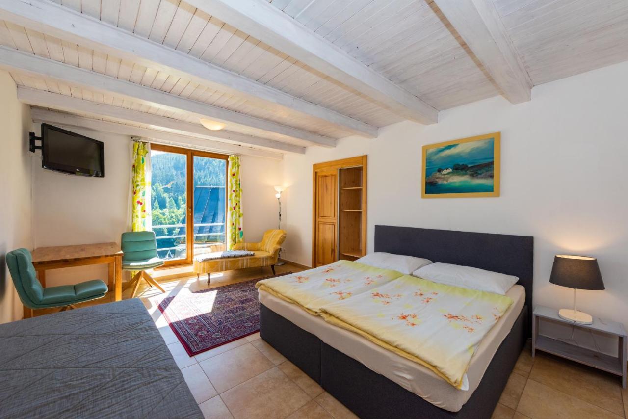 פץ פוד סניישקו Hotel Modrin מראה חיצוני תמונה